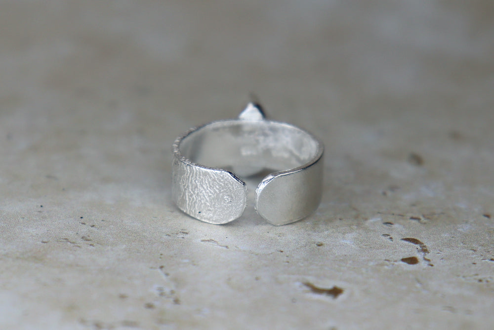 UK Size M Reticulated Welsh Sea Glass Ring