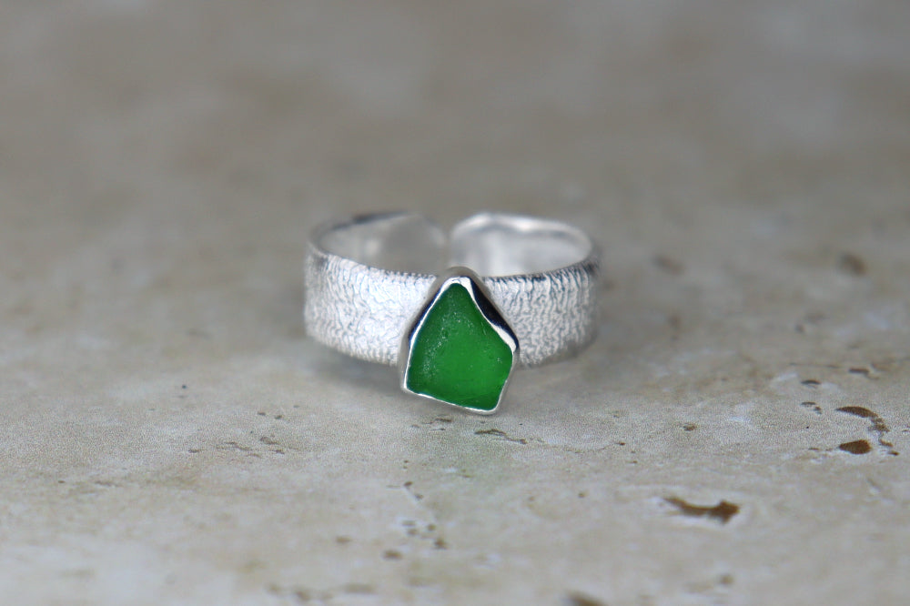 UK Size R Reticulated Welsh Sea Glass Ring