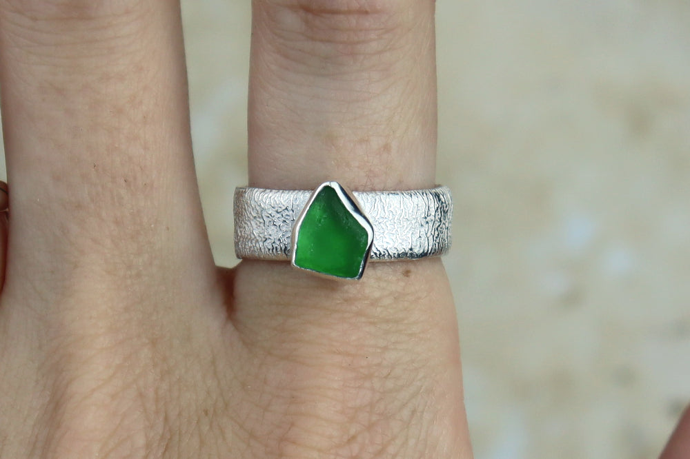 UK Size R Reticulated Welsh Sea Glass Ring