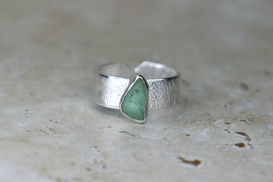 UK Size M Reticulated Welsh Sea Glass Ring
