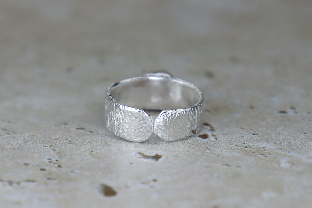 UK Size O Reticulated Welsh Sea Glass Ring