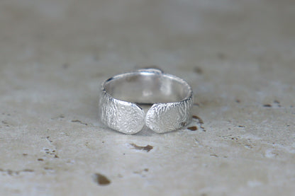UK Size O Reticulated Welsh Sea Glass Ring